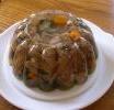 Aspic di carne e sottaceti