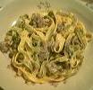 Tagliatelle con funghi e piselli