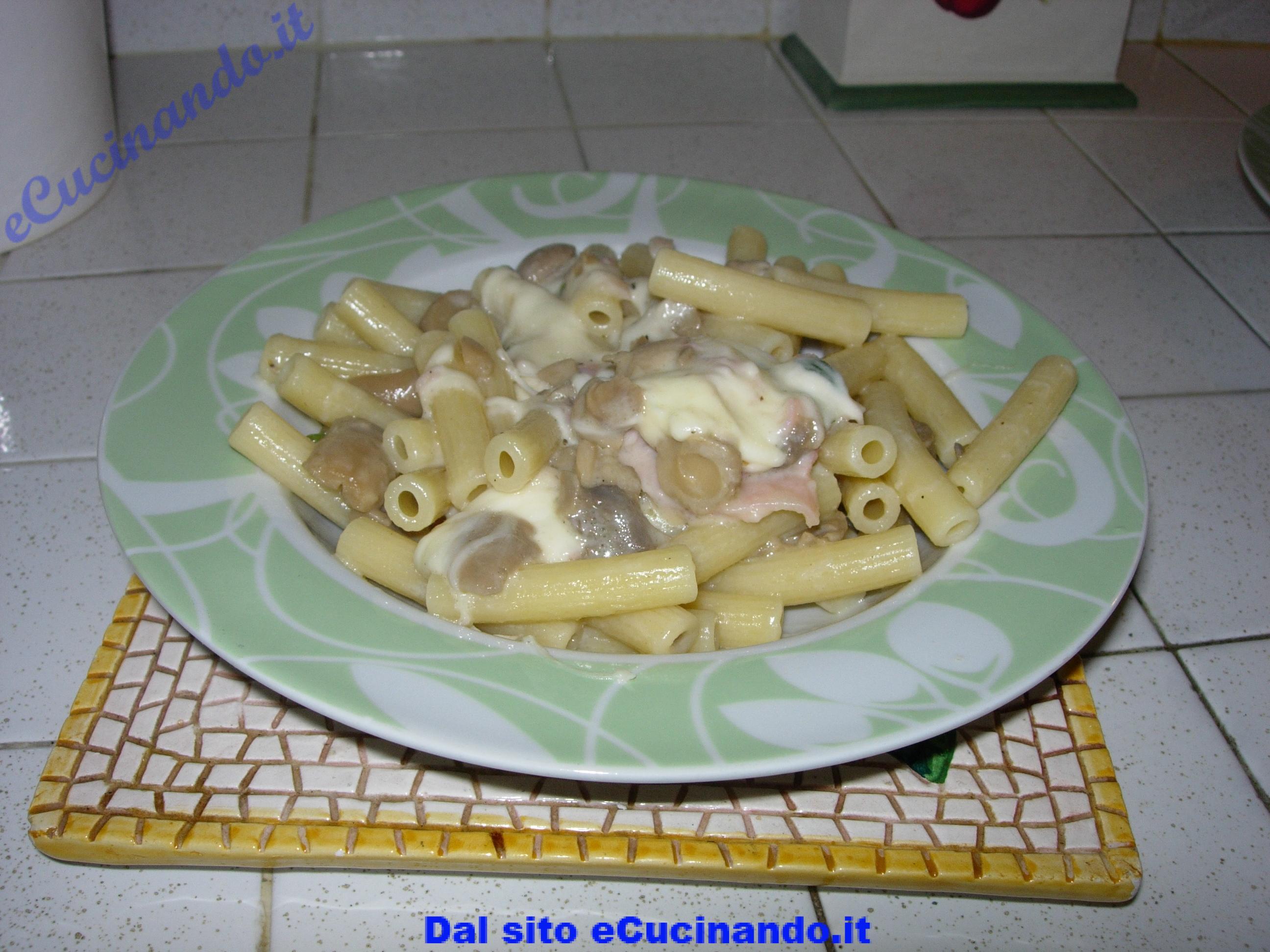 Clicca per vedere la foto ingrandita Pasta-con-funghi