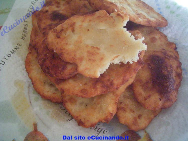 Clicca per vedere la foto ingrandita Focaccette-di-patate