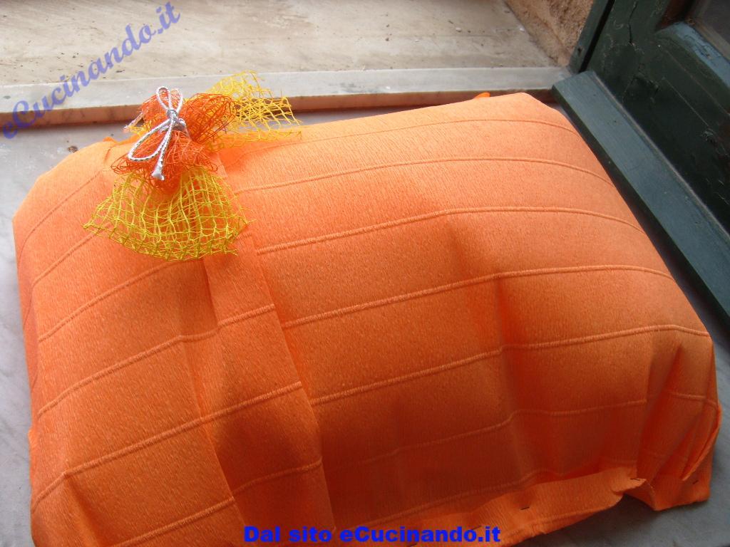 Clicca per vedere la foto ingrandita Torta-in-tema-restauro-tapezzeria-etc